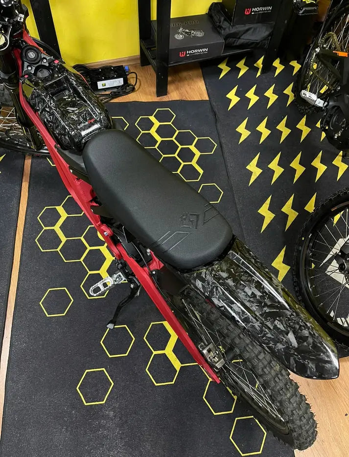 Carbon Fiber Battery Lid & Rear Fender