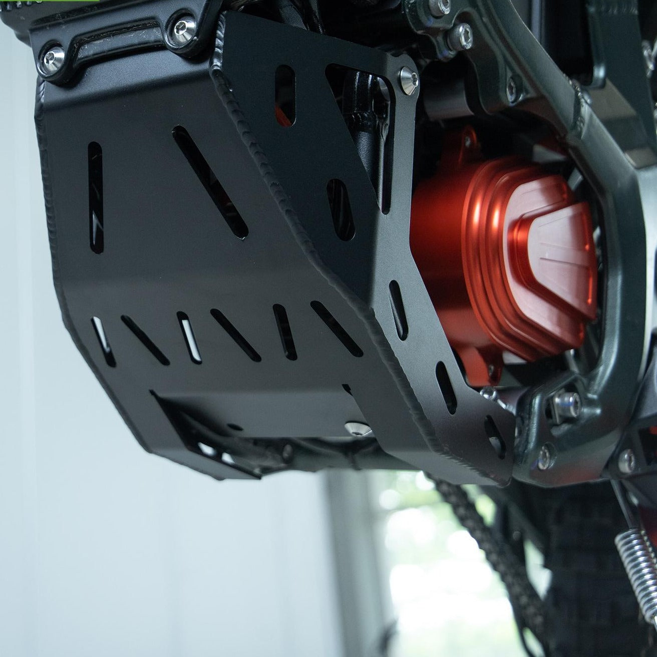 Ultra Bee Skid Plate