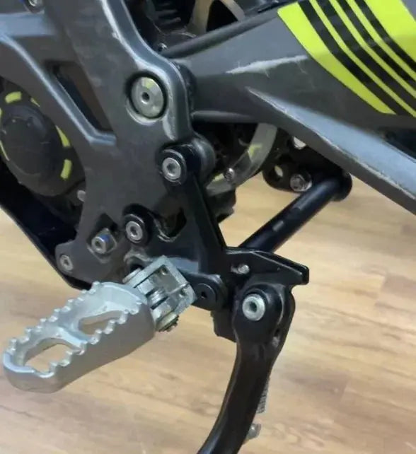 Peg spacer