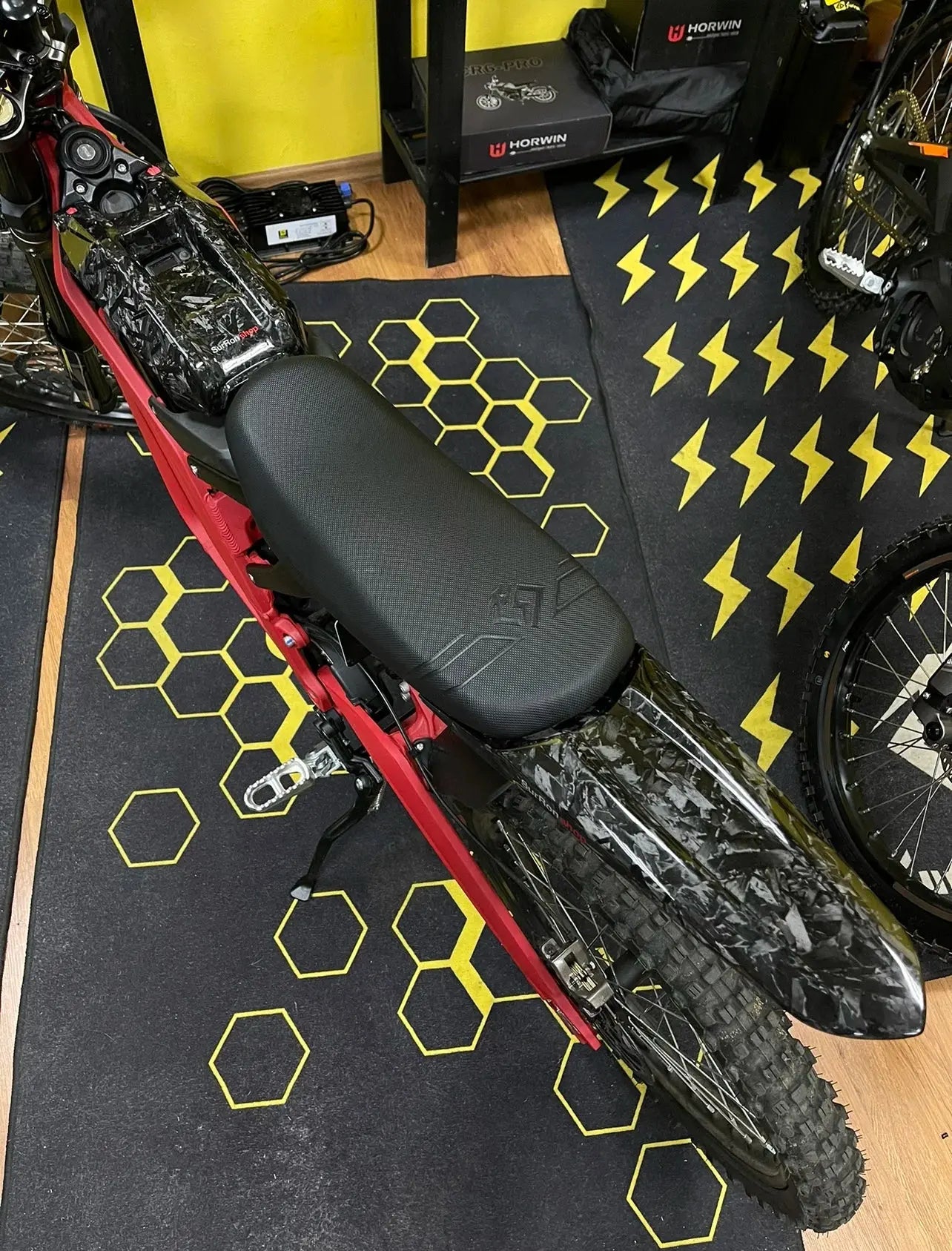 Carbon Fiber Battery Lid & Rear Fender
