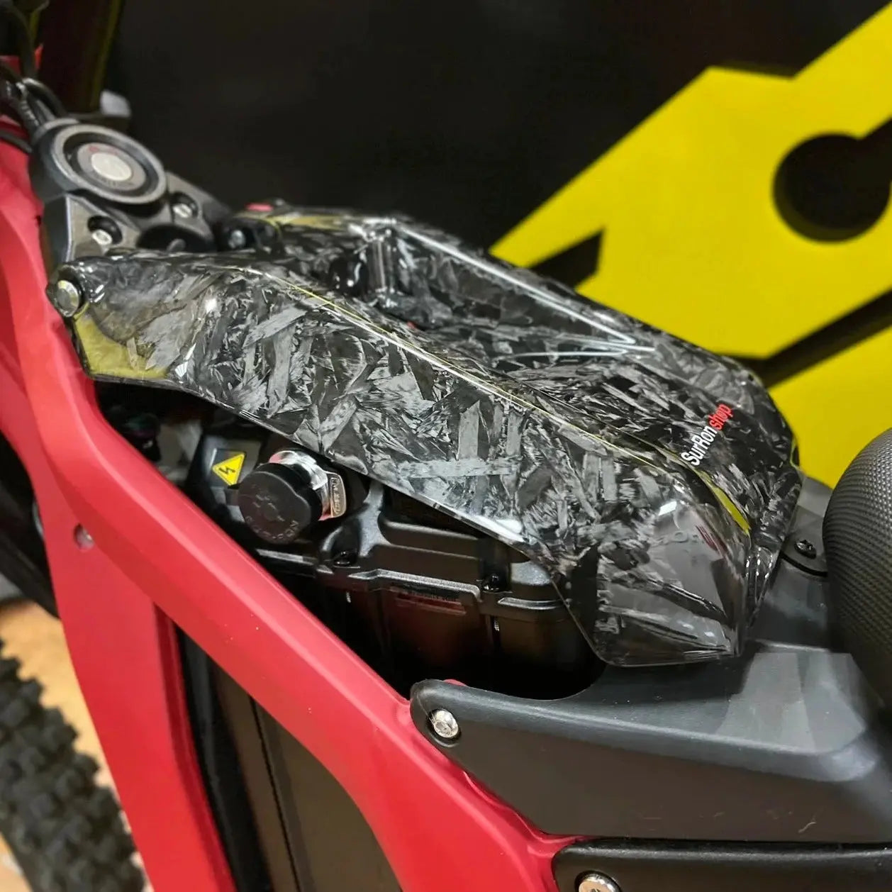Carbon Battery Lid