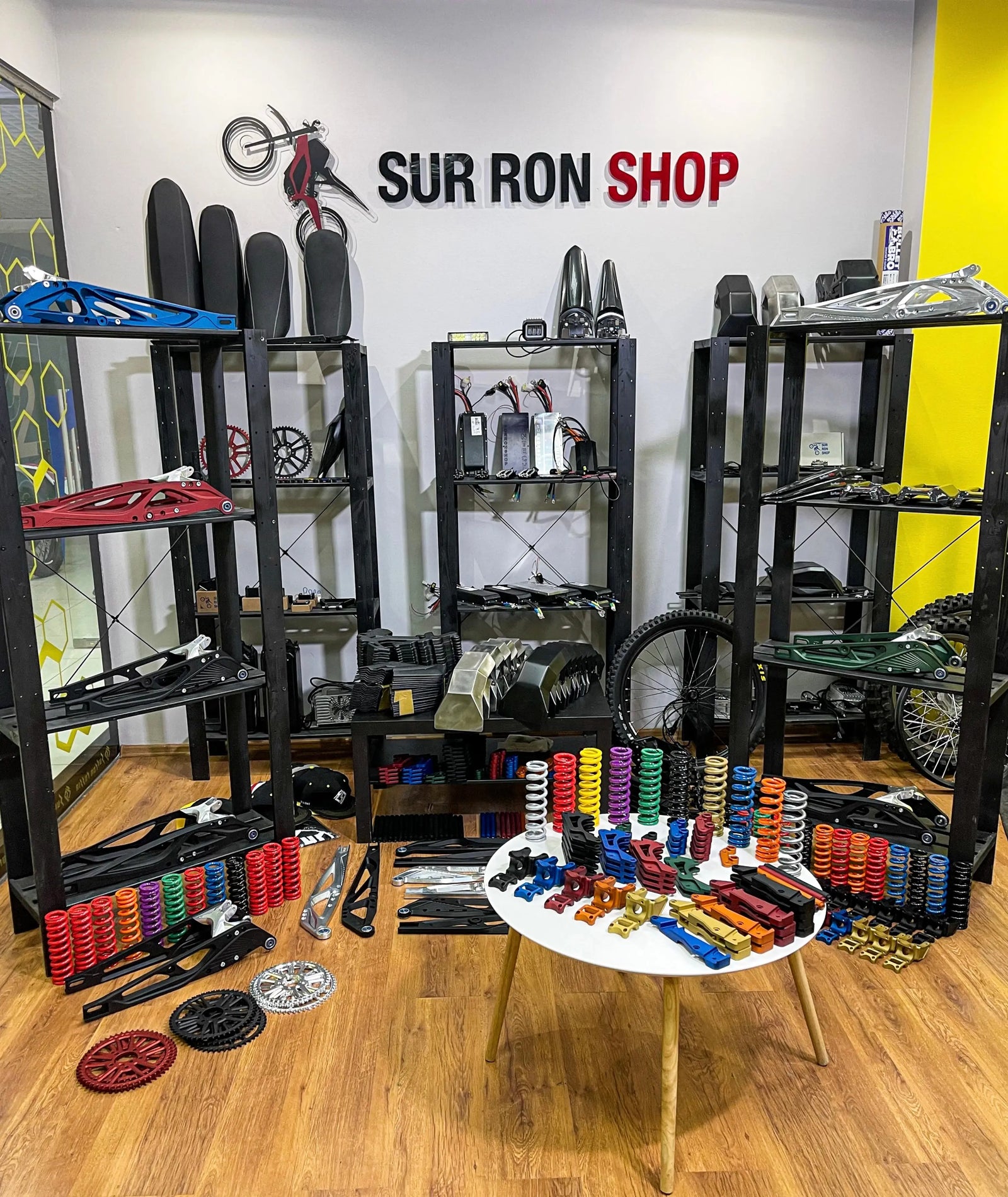 Designed-and-Manufactured-by-SurRonshop SurRonshop